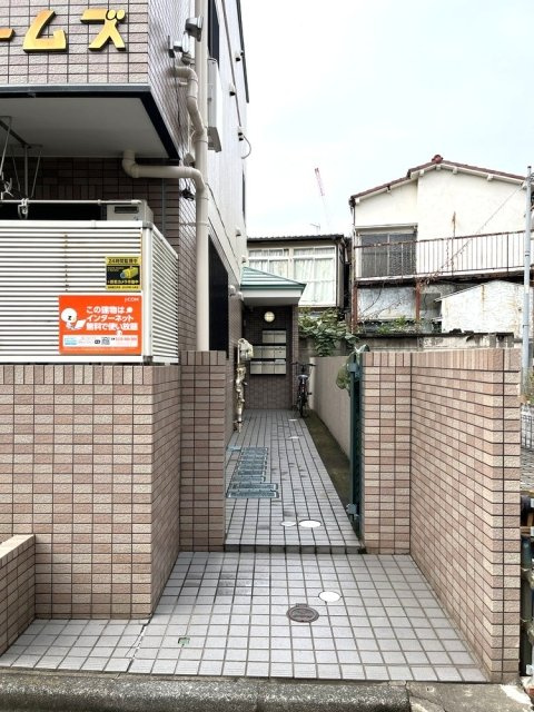 ドリームズのエントランス