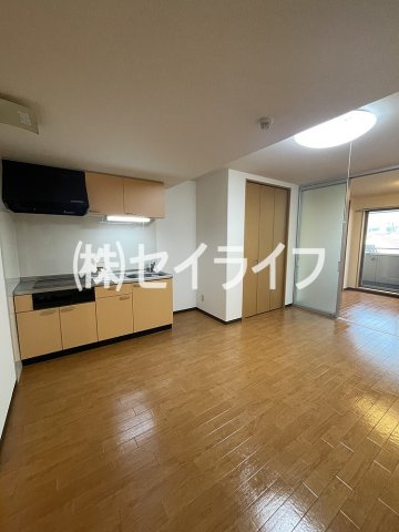 セーズコート高井田の居間・リビング