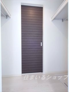 沖村コーポＣ棟の収納|ウォークインクローゼット