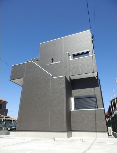 Ampio日比野参番館の外観