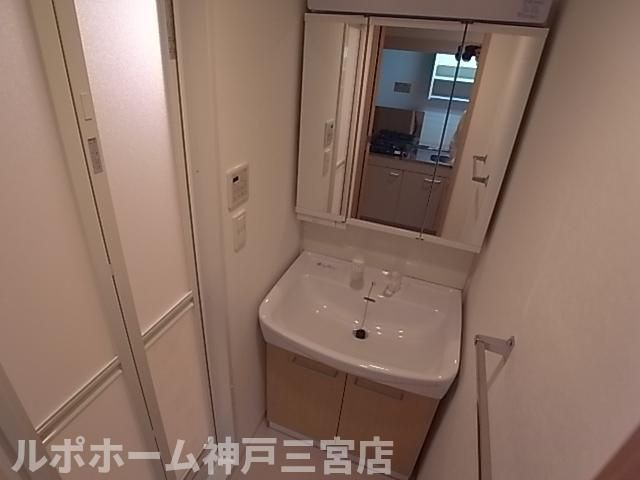 アーバングリーン神戸元町の洗面所