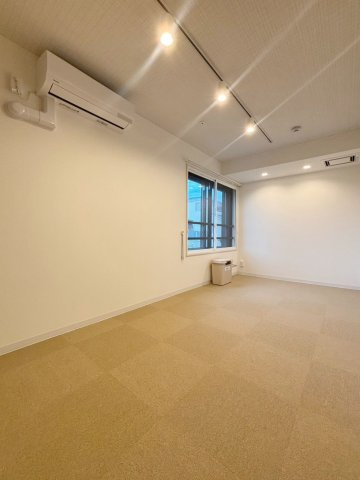 「防音マンション」アラート西台の居間・リビング|マイナス80デシベルの防音室を備えた使い勝手の良い間取り