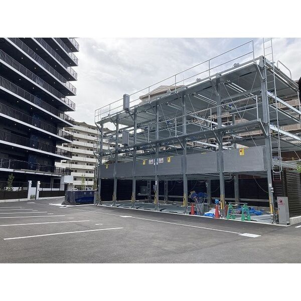 アーバンパーク淡路の駐車場