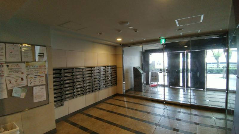 SWISS梅田東のロビー