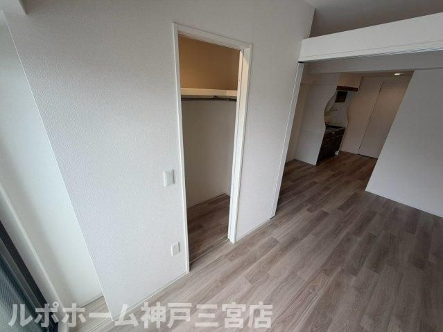 セレニテ神戸駅前アリエの収納