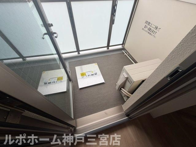セレニテ神戸駅前アリエのバルコニー
