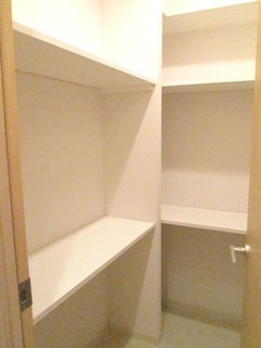 フレンシアノイエ内本町の収納