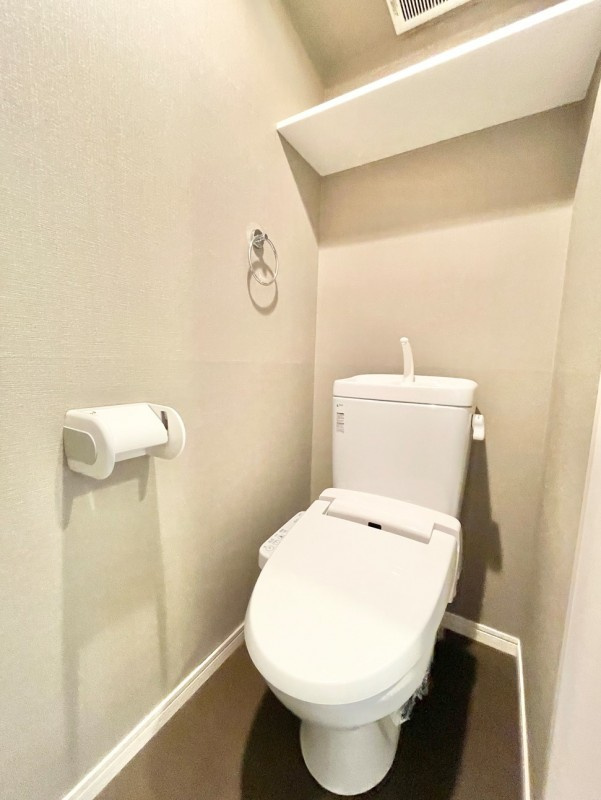 Ｌｏｕｐ　　ｄｅ　　Ｍｅｒ　堀田のトイレ|落ち着いた色調のトイレです