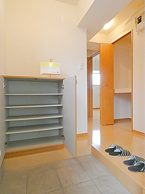ユタカマンションの玄関|シンプルで使いやすい玄関です