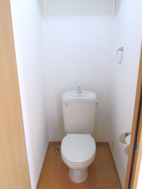 エスポワールのトイレ|ゆったりとした空間のトイレです