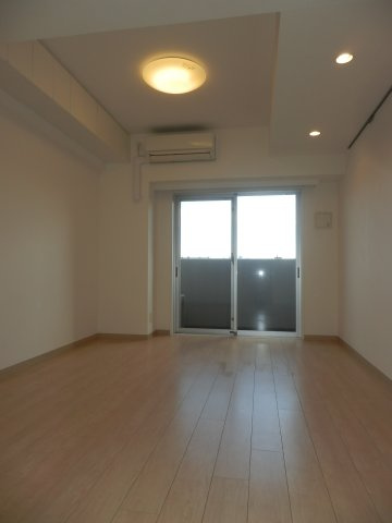 フュージョナル本所アーリアの洋室|個人の部屋や寝室として使える洋室です