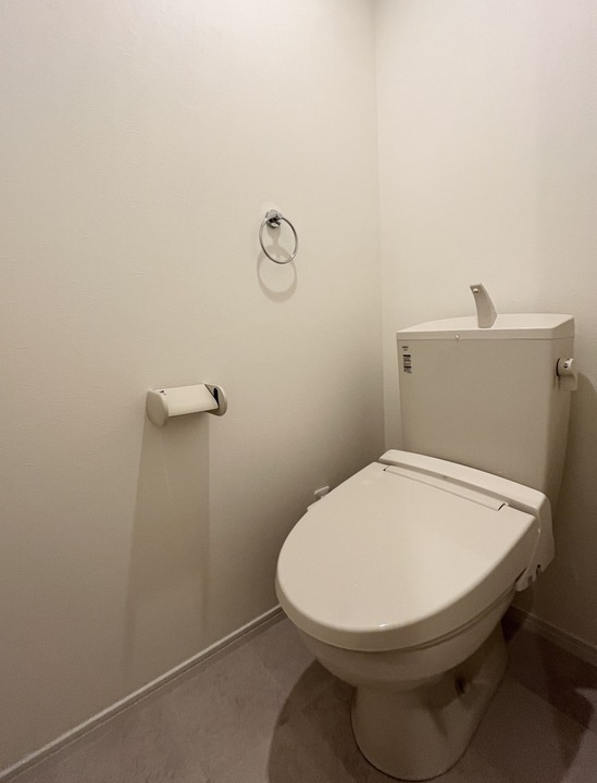 サンピア幕張本郷のトイレ|ゆったりとした空間のトイレです