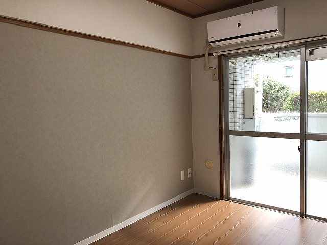 エスカイア千歳船橋の洋室