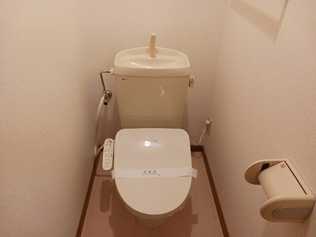 ドミ－ルＫ２のトイレ|清潔感のあるトイレです