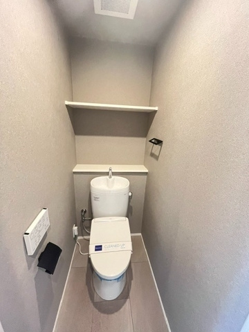 ファーニッシュド・アパートメント芝大門34(東京エリア)のトイレ|シンプルで使いやすいトイレです