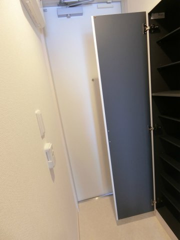 リブリ・豊田の玄関|ゆったりとした玄関です