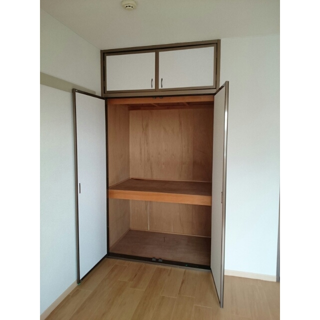 Ｆａｍｅａｌ２１　Ａ・Ｂの収納