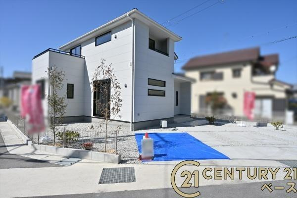 リーブルガーデン粟殿 ２号棟 ／新築一戸建の外観|■≪同仕様写真≫■耐震等級３の地震に強安心の邸宅！雨で汚れを洗い流してくれるセルフクリーニング機能付き外壁！お気軽にお問い合わせください！■
