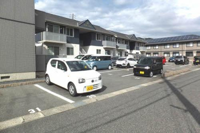 【駐車場】 | クラージュ　C棟