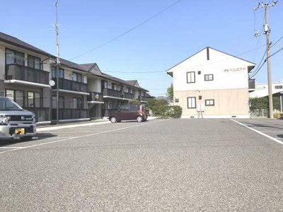 【駐車場】 | ベルエアE棟