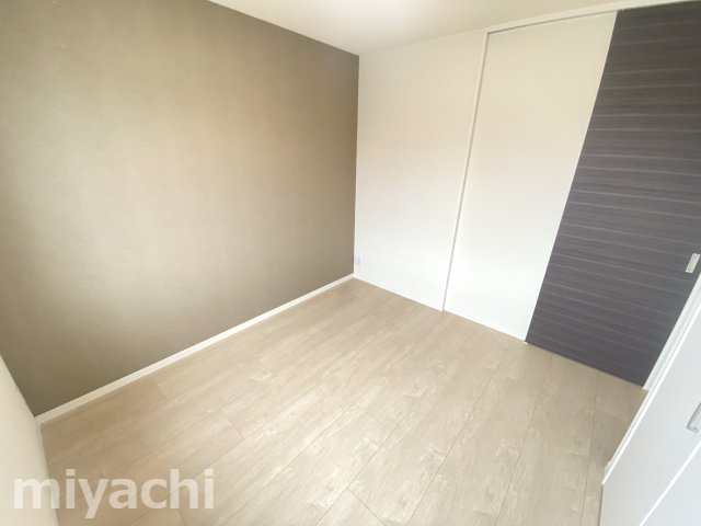 ベレオ中島田の洋室