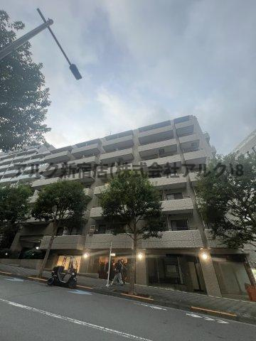 朝日三番町プラザの外観