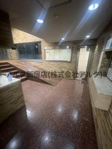 朝日三番町プラザのロビー
