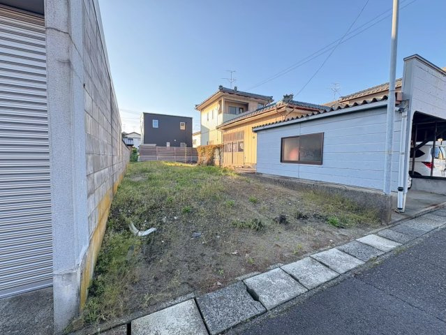 北区嘉山 190万円の前面道路含む現地写真