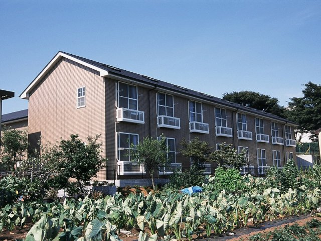 レオパレス鶴間アイリスⅡの外観|外観は落ち着いています