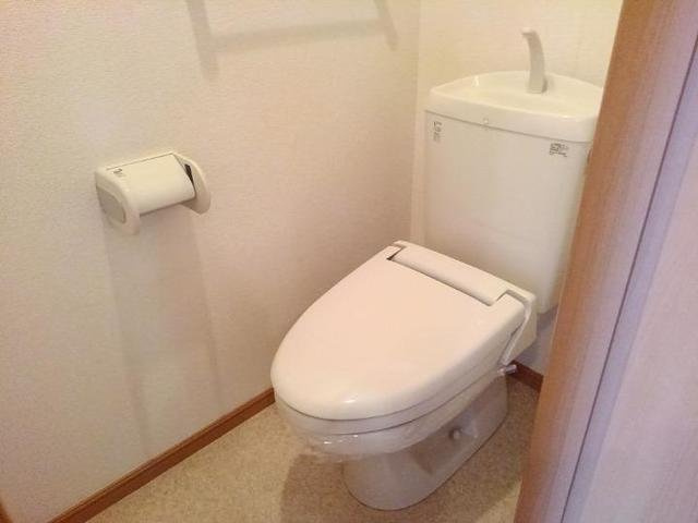アーバンヴィラ　Ａのトイレ|トイレもきれいです