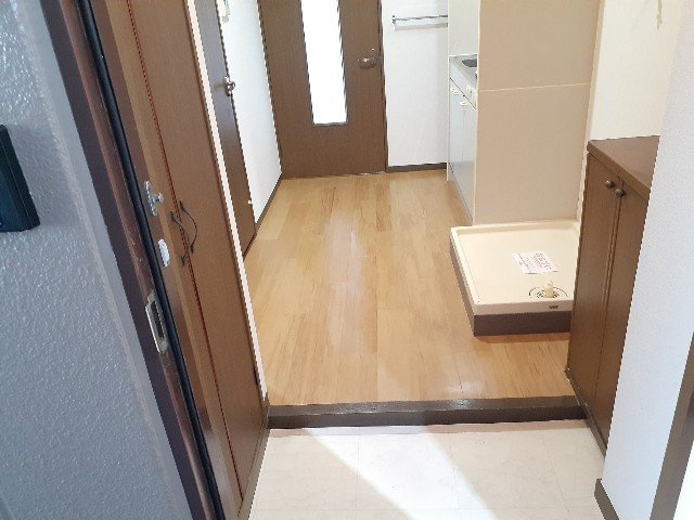 アメニティ名駅の玄関|きれいな玄関です