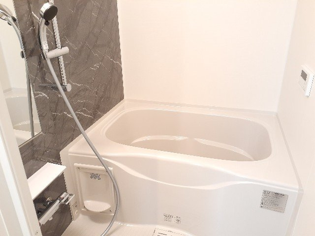 サンシャインビレッジ・Ｋの浴室|コンパクトで使いやすいお風呂です