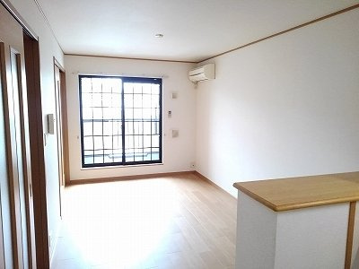 スプリング　エンブレスの居間・リビング|おしゃれな居間です