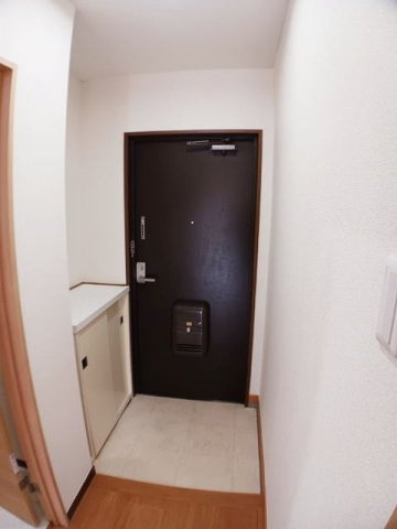 ニューマリッチ笹沖の玄関|ゆったりとした玄関です