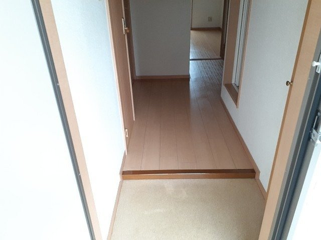 プレステージ・レオンの玄関|収納もある玄関です