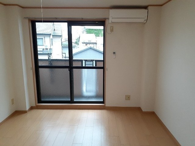 プレステージ・レオンの内装|内装は落ち着いています