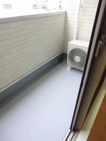 レオ　アベニューのバルコニー|落ち着いた時間を過ごせるバルコニーです