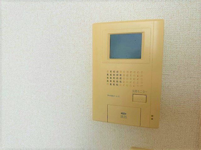 レオパレスメイヤメゾンＨＩＲＯのその他|インターホンです。