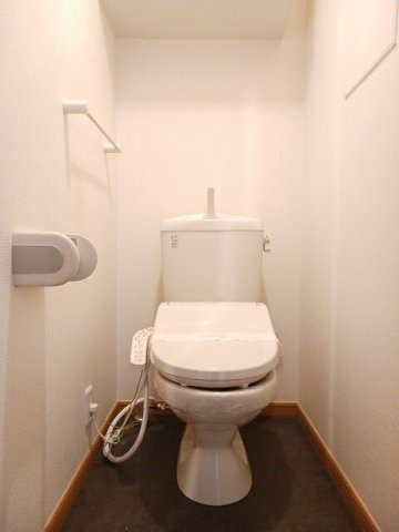 ボンヌ・シャンス多摩のトイレ|落ち着いたトイレです