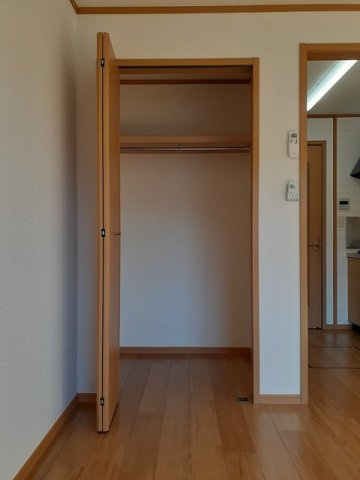 チェリー・ヒルの収納|たっぷりとした収納スペースです