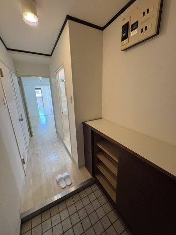 ライオンズマンション大名の玄関