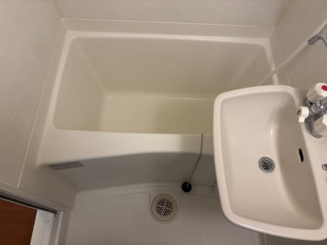 レオパレス三ッ家の浴室|きれいなお風呂です