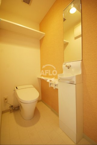BRAVI南堀江　日吉小学校区のトイレ|BRAVI南堀江（ブラービ南堀江）　温水洗浄便座