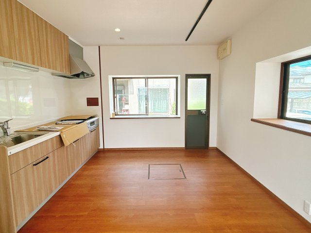 仲介手数料不要　カチタス合志市須屋　須屋駅徒歩4分内外装リフォーム済【西合志南小・西合志南中】の独立洗面台|脱衣所：洗面台付き