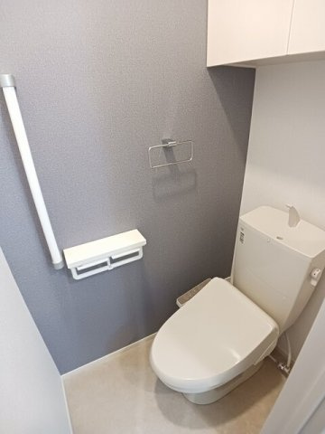 こころテラスのトイレ|落ち着いた色調のトイレです