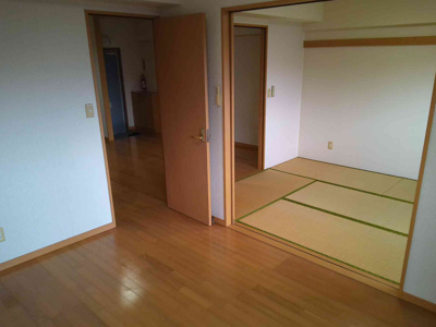 【洋室】 | オアシススカイマンション仲里