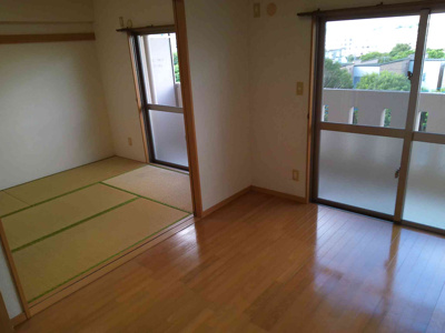 【洋室】 | オアシススカイマンション仲里
