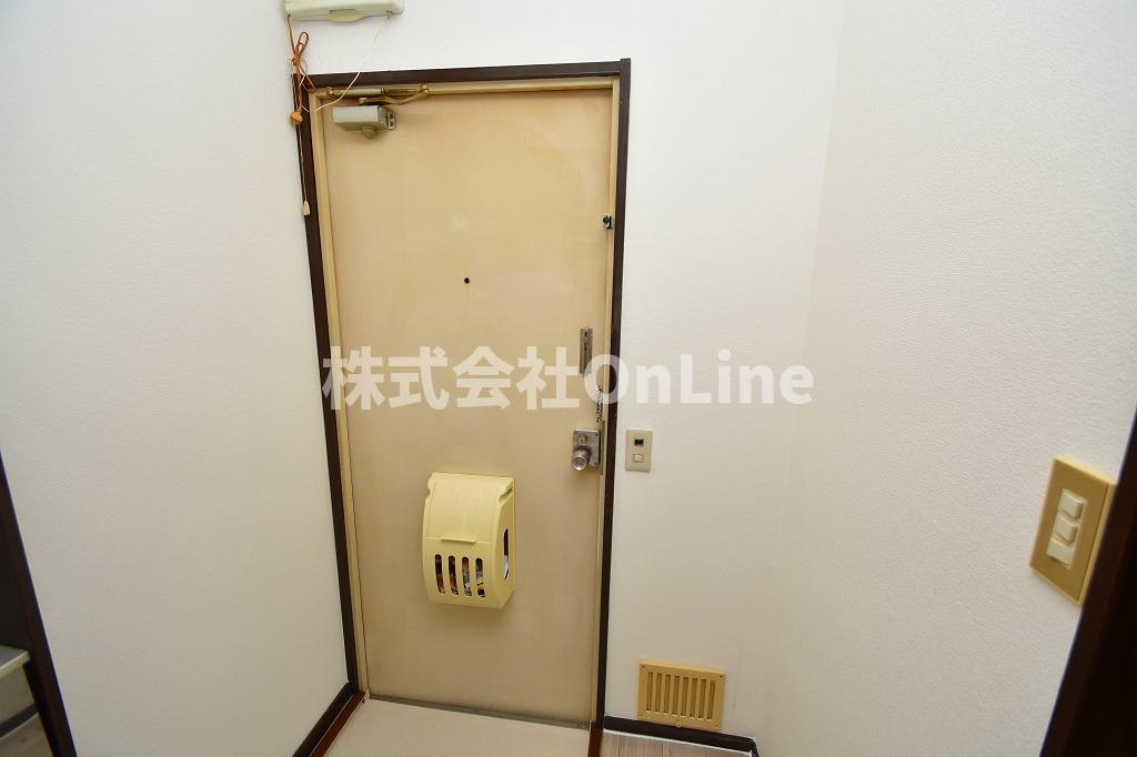 サンシティ本町の玄関