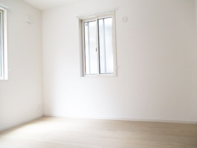 メゾン　ルミエールの寝室|5.4帖のお部屋です☆