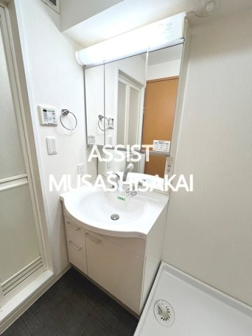 Ｌ’ｓresidence武蔵境の独立洗面台|写真：設備同仕様の別号室です
